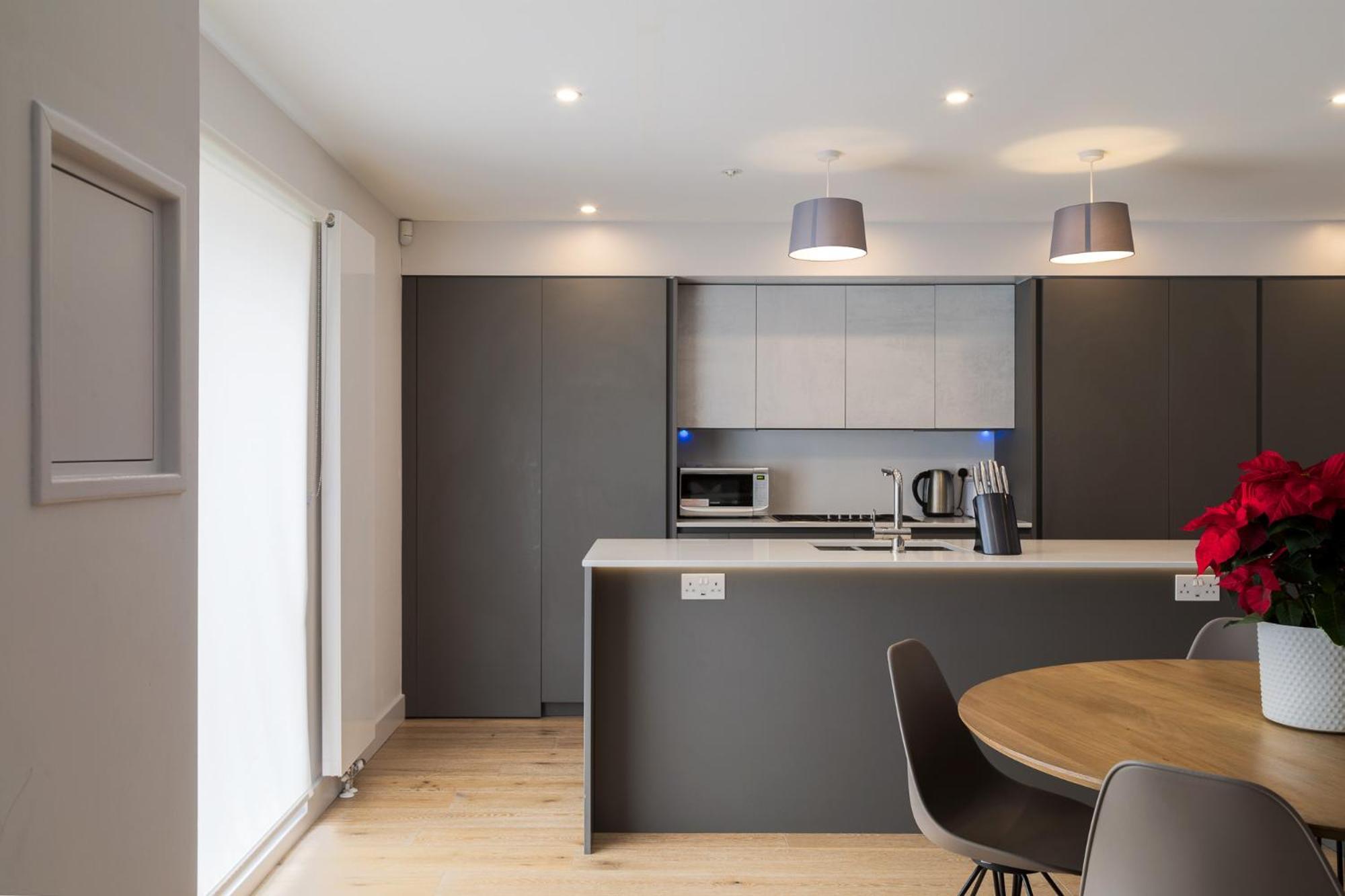 Casa de férias Picktheplace Family House In West Kensington